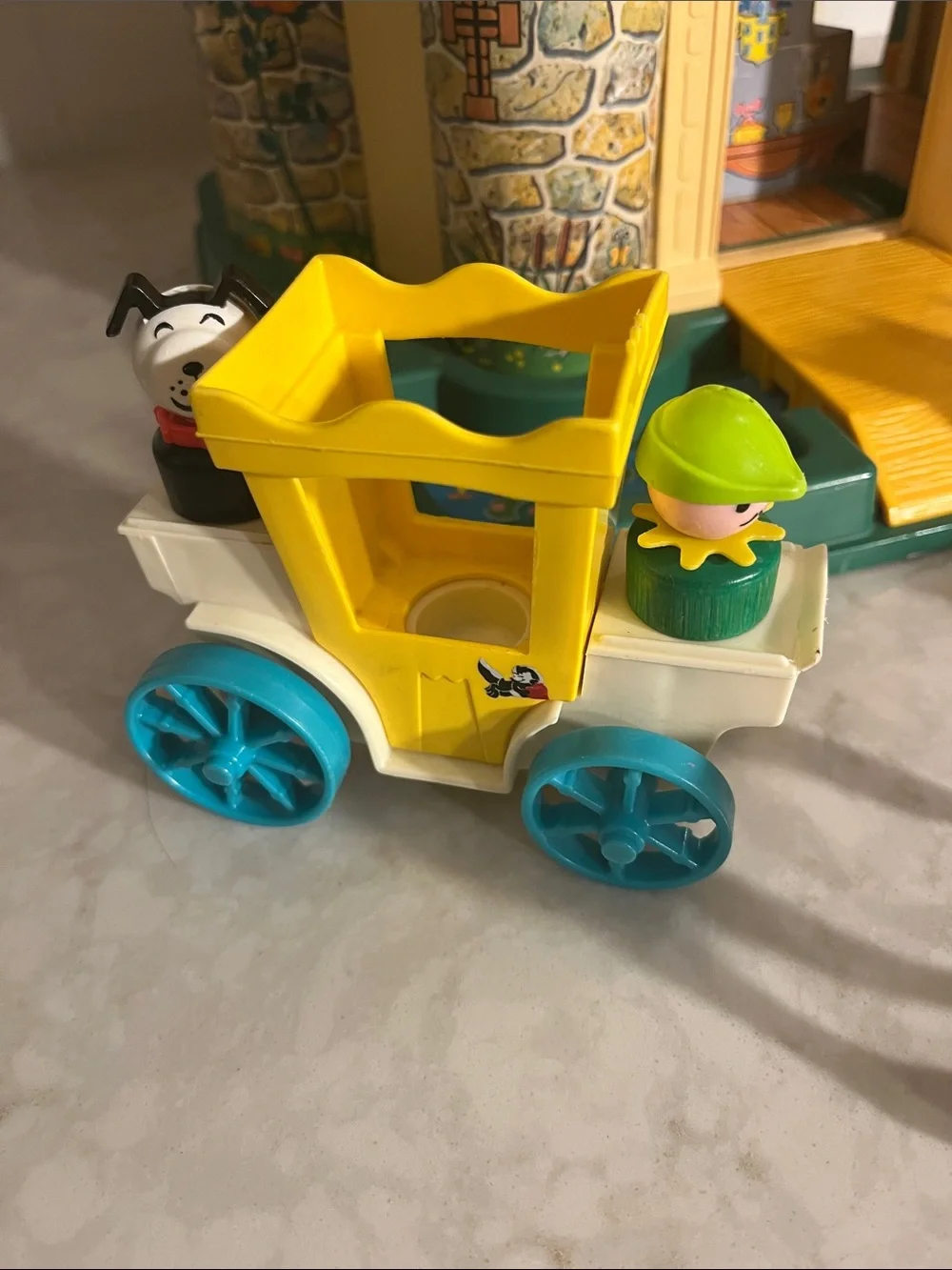 Vintage Fisher Price Play Family Castle #993 Rare